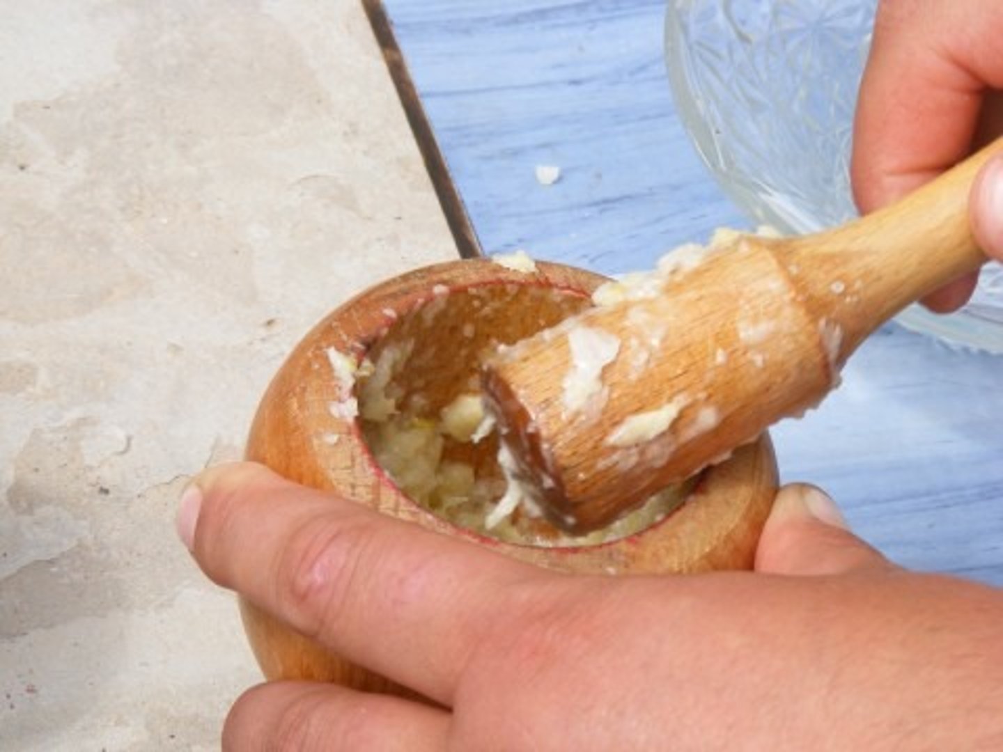 <p>to blend two or more ingredients</p>