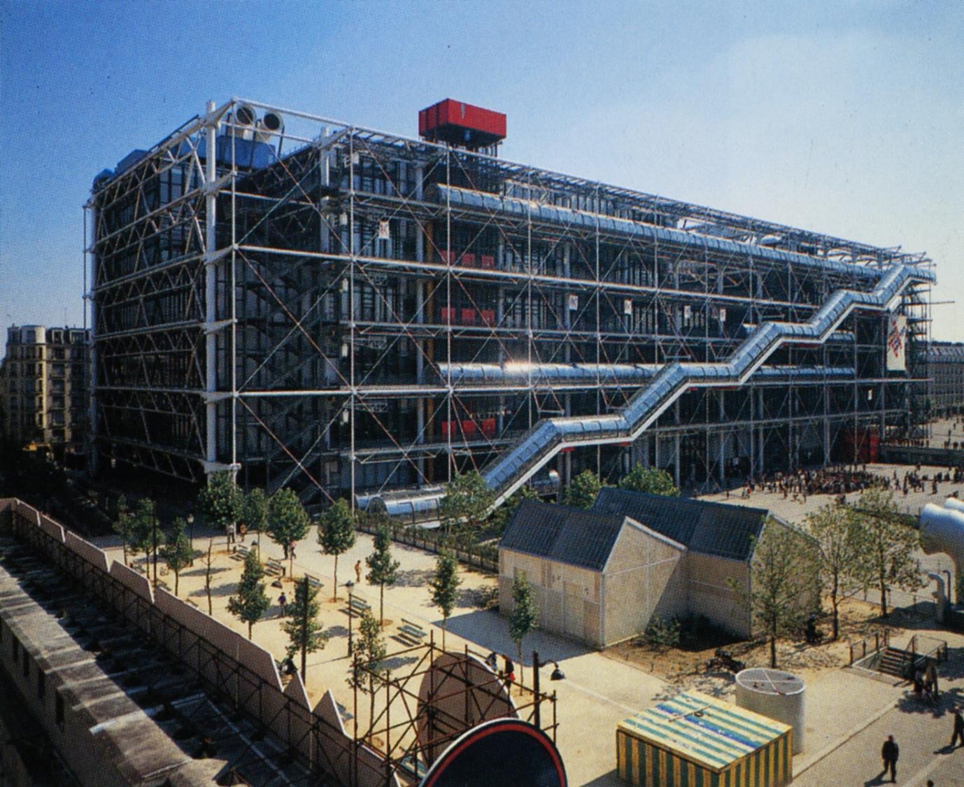 <p><span style="background-color: transparent;">Pompidou Center</span></p>