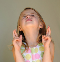 <p>hopeful and confident about the future</p><p>She is optimistic about the future.</p>