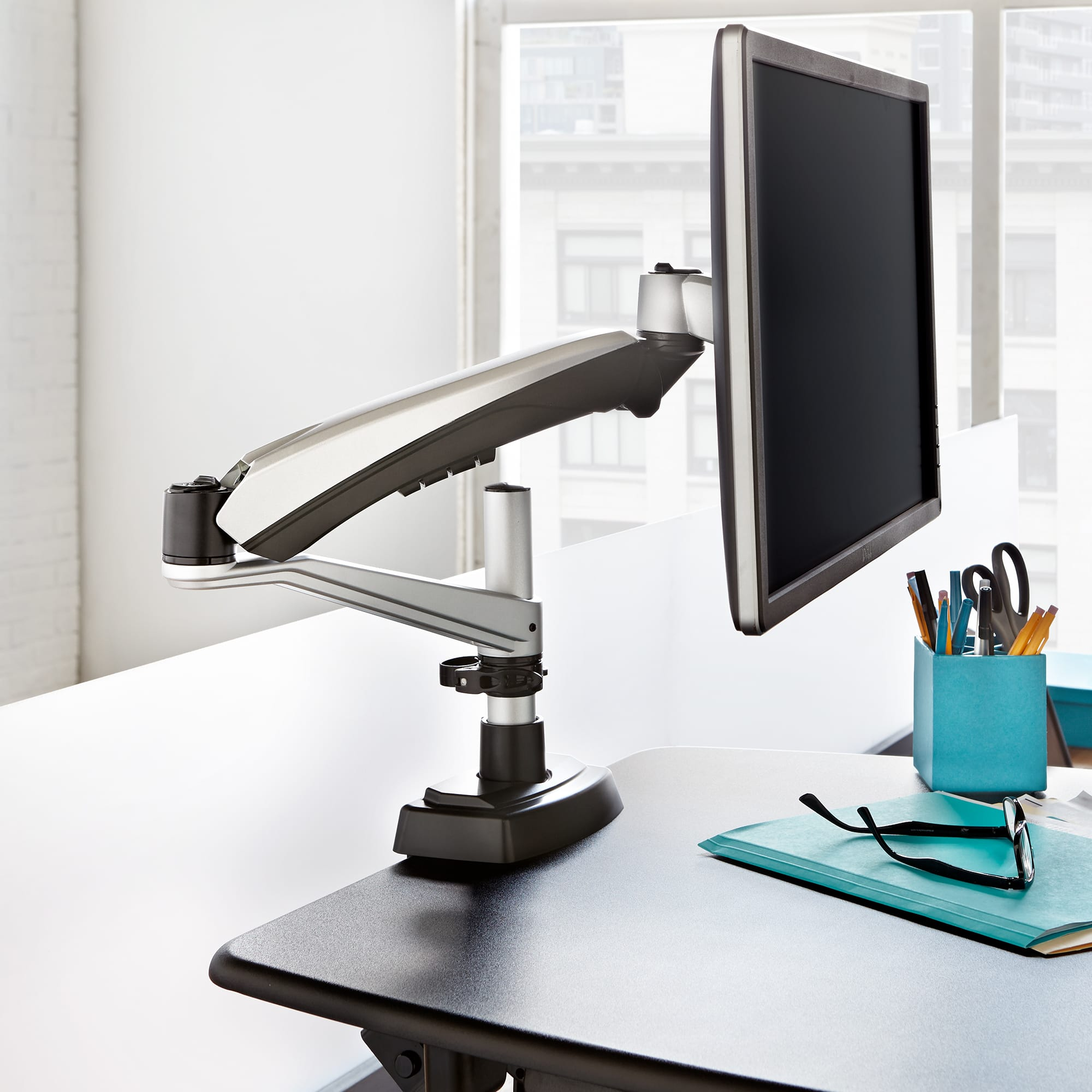 <p>Mounted on an adjustable arm for flexible positioning.</p>