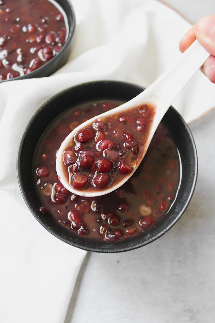<p>red bean soup</p>