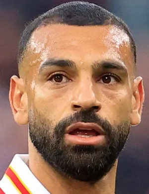 <p><strong><mark data-color="rgba(0, 0, 0, 0)" style="background-color: rgba(0, 0, 0, 0); color: inherit;">Högerytter i Liverpool FC och det egyptiska landslaget</mark></strong>.11</p>