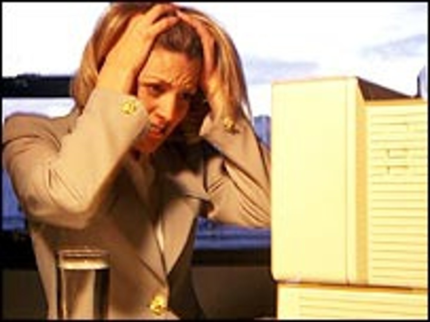 <p>not comfortable and feeling unhappy</p>