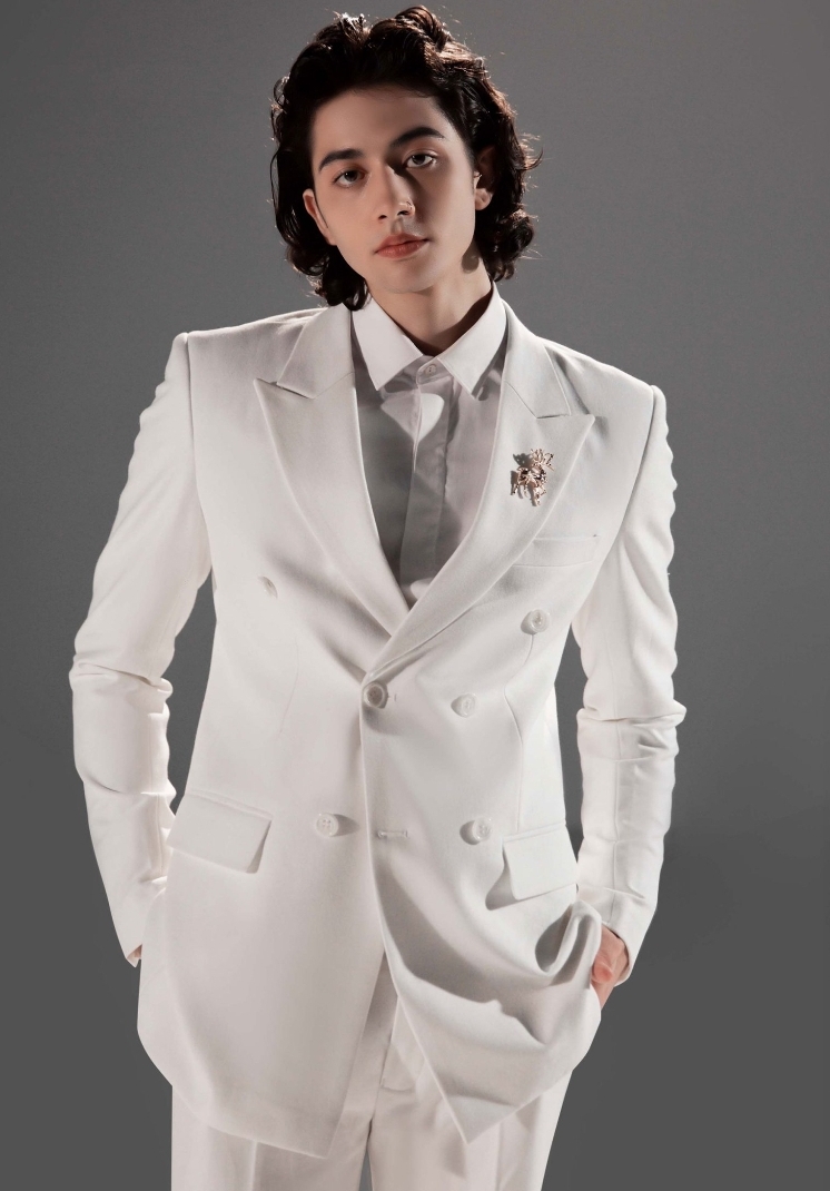 <p>Vest</p>