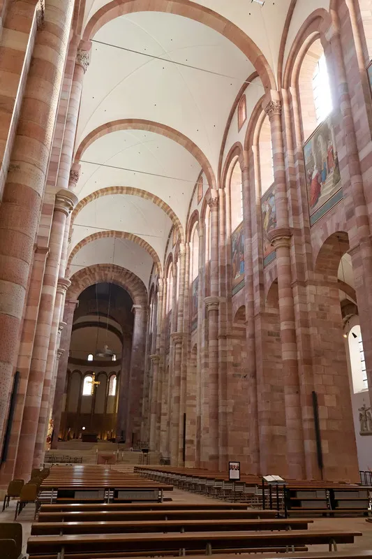 <p>Speyer Cathedral, Duits vroeg Romaans, 1080</p>