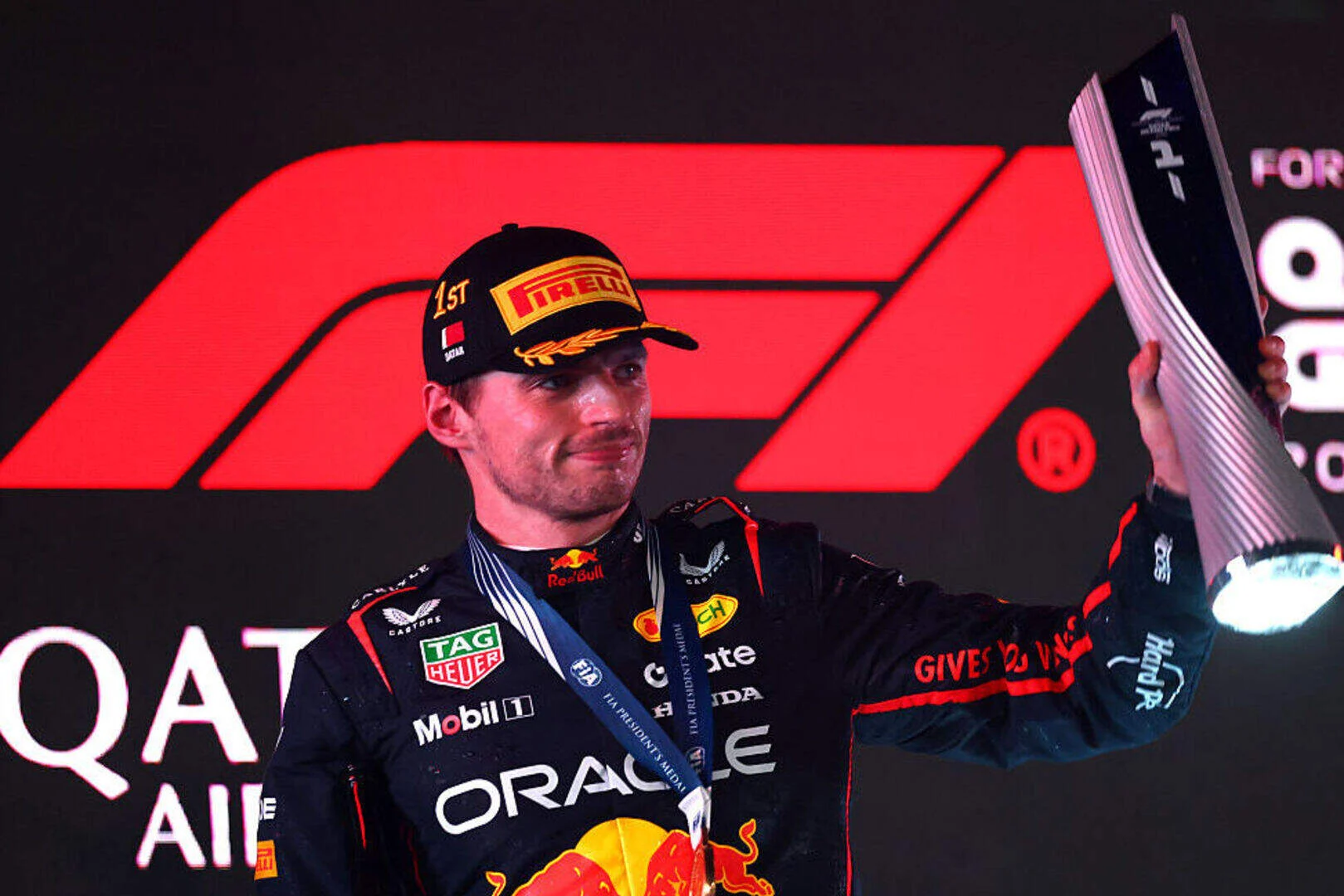 <p>Nederlanders zijn … hem</p>