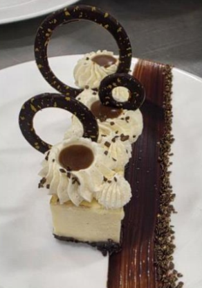 <p>CHOCOLATE BROWNIE CHEESECAKE</p>