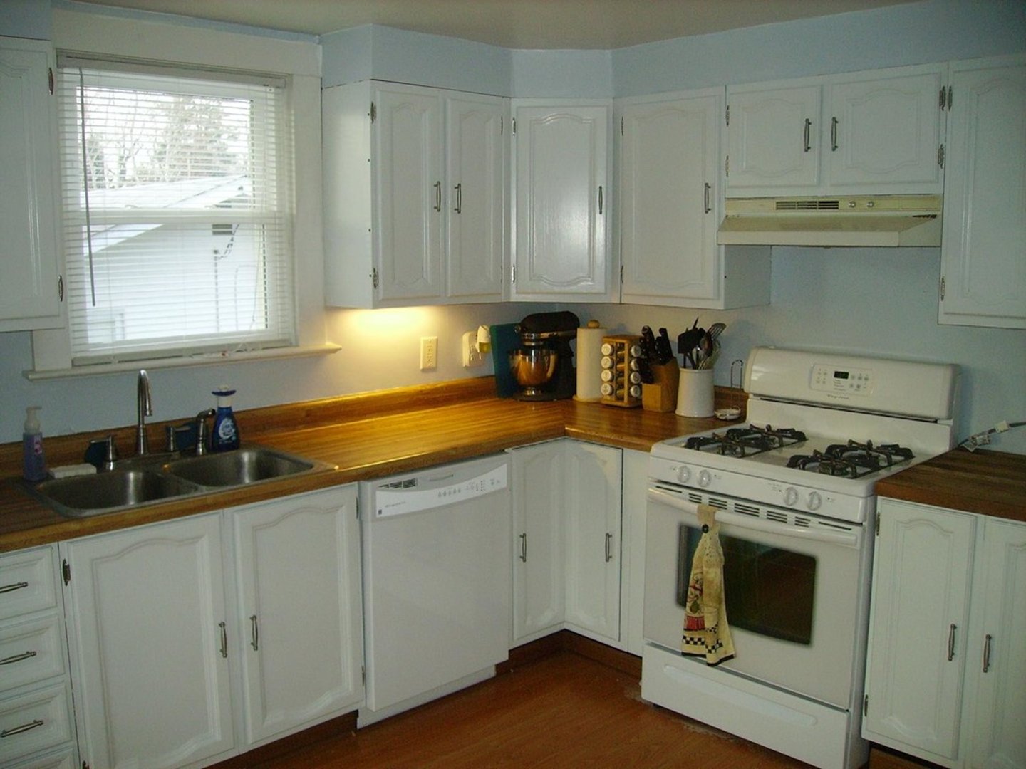 <p>kitchen</p>