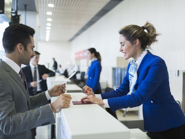 <p><span><strong>check-in desk</strong></span></p><p><span><strong>Col:check in for a flight</strong></span></p>