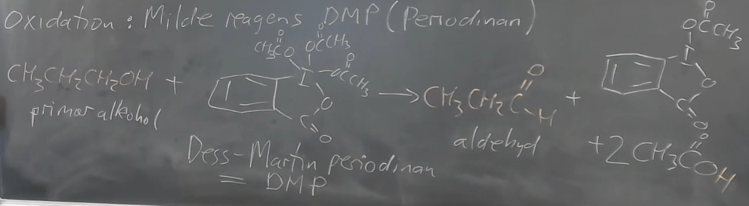 <p>Her er det DMP (periodinan) der er det milde reagens vi kan bruge til oxidere den primære alkohol til et aldehyd</p>