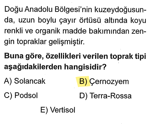 <p>Erzurum-Kars çevresinde yaz yağışlarıyla yeşeren <strong>uzun boylu çayırlar</strong> ölünce toprağa karışır ve müthiş bir humus (organik madde) sağlar. Bu yüzden rengi siyahtır ve "Kara Toprak" denir.</p>