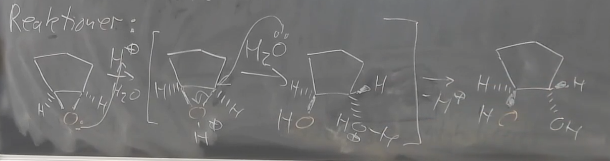 <p>ved en Sn2 reaktion laver vi en diol. Det er altså en antiaddition</p>