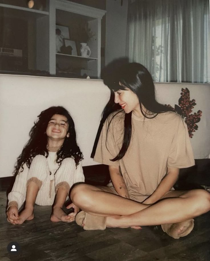 <p>Half-sister</p>