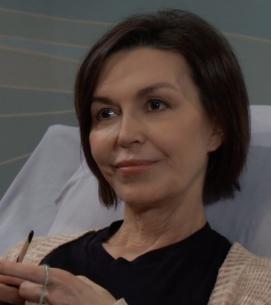 <p>Anna Devane</p>