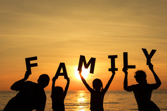 <p>Dans ma famille, il y a...</p>