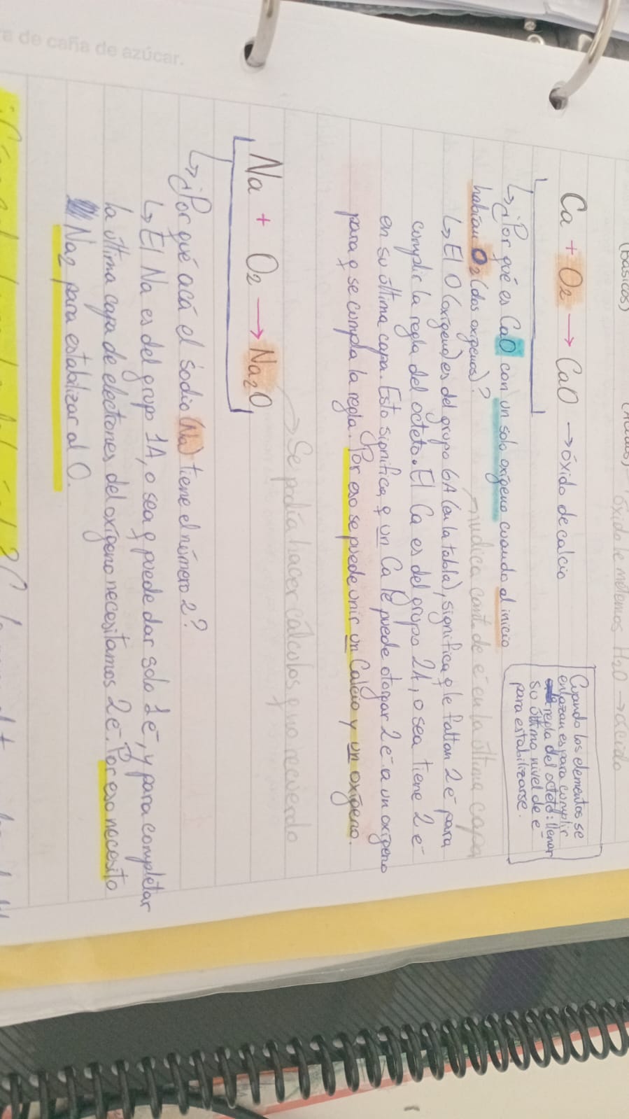 <ul><li><p>Son compuestos binarios formados por un elemento cualquiera más el oxígeno.</p></li><li><p>Se clasifican en: Básicos (metal+O) y ácidos (no metal+O)</p></li></ul><p></p>