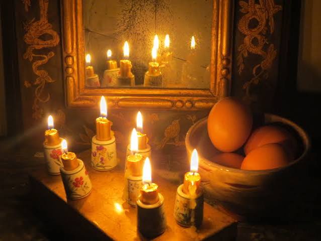 <p>C<strong>a</strong>ndlemas</p><p>(<span>/'k<strong>æ</strong>ndlməs/</span>)</p>