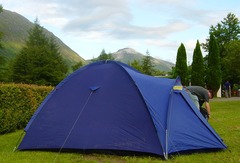 <p>acampar</p>