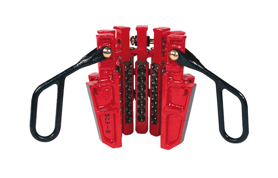 <p>Details: Drill Collar Slips available in sizes S, R, and L; accommodates outer diameters (OD) ranging from 3" up to 14".</p>