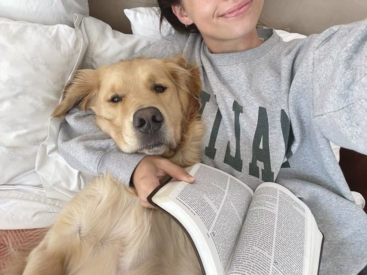 <p>I am a dog lover</p>