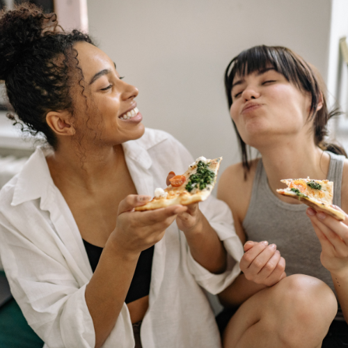 <p>Eat - <em>Íit</em></p>