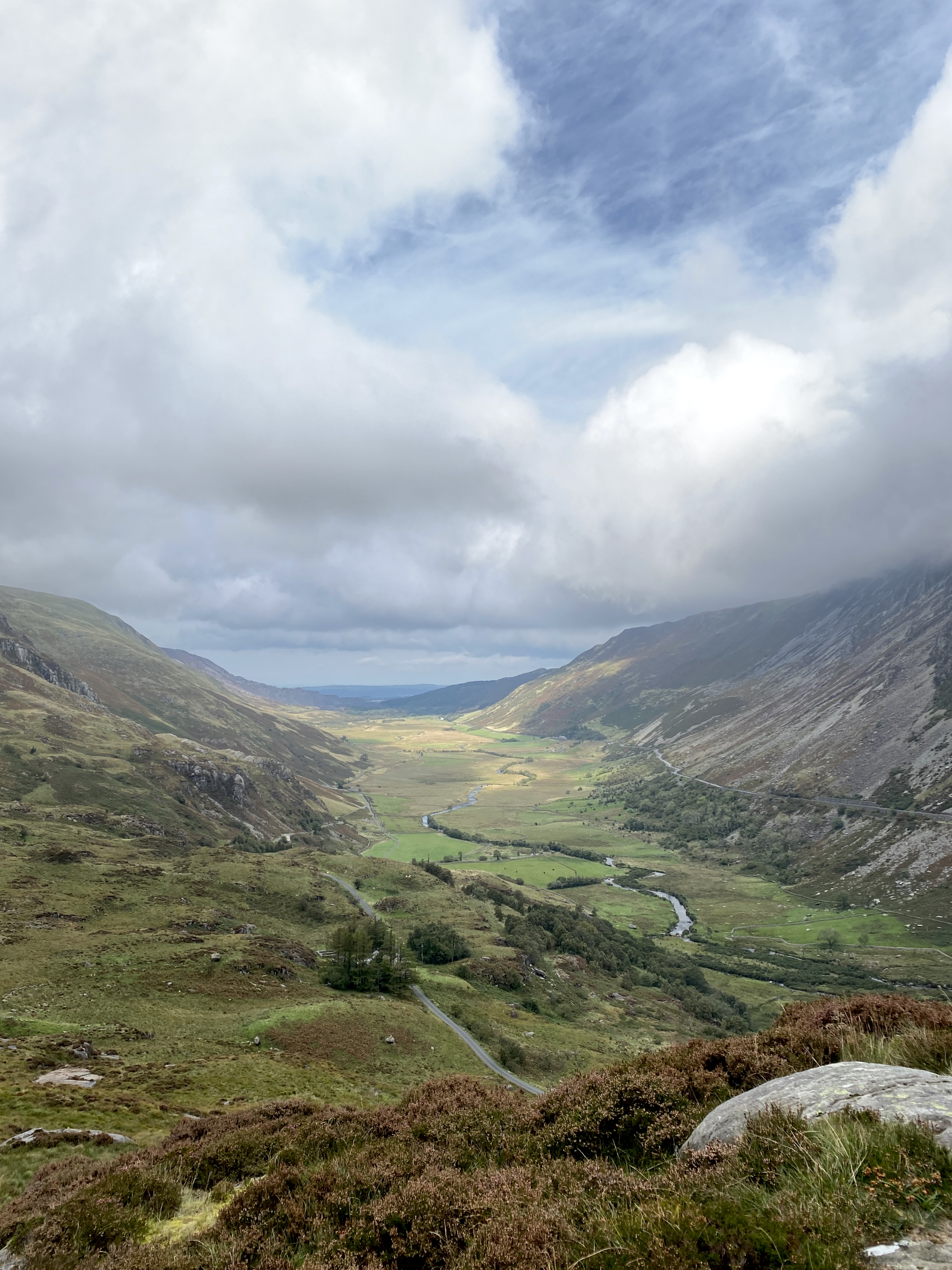 <p>A U-shaped mountain valley that has been widened, deepened, and straightened by a glacier</p>