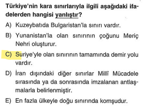 <p>Suriye sınırının büyük bölümünden demir yolu geçse de "tamamında" olması mümkün değildir. Sınırın bir kısmı nehir, bir kısmı mayınlı arazidir.</p>