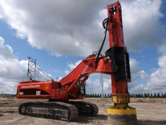 <p>pile driver</p>