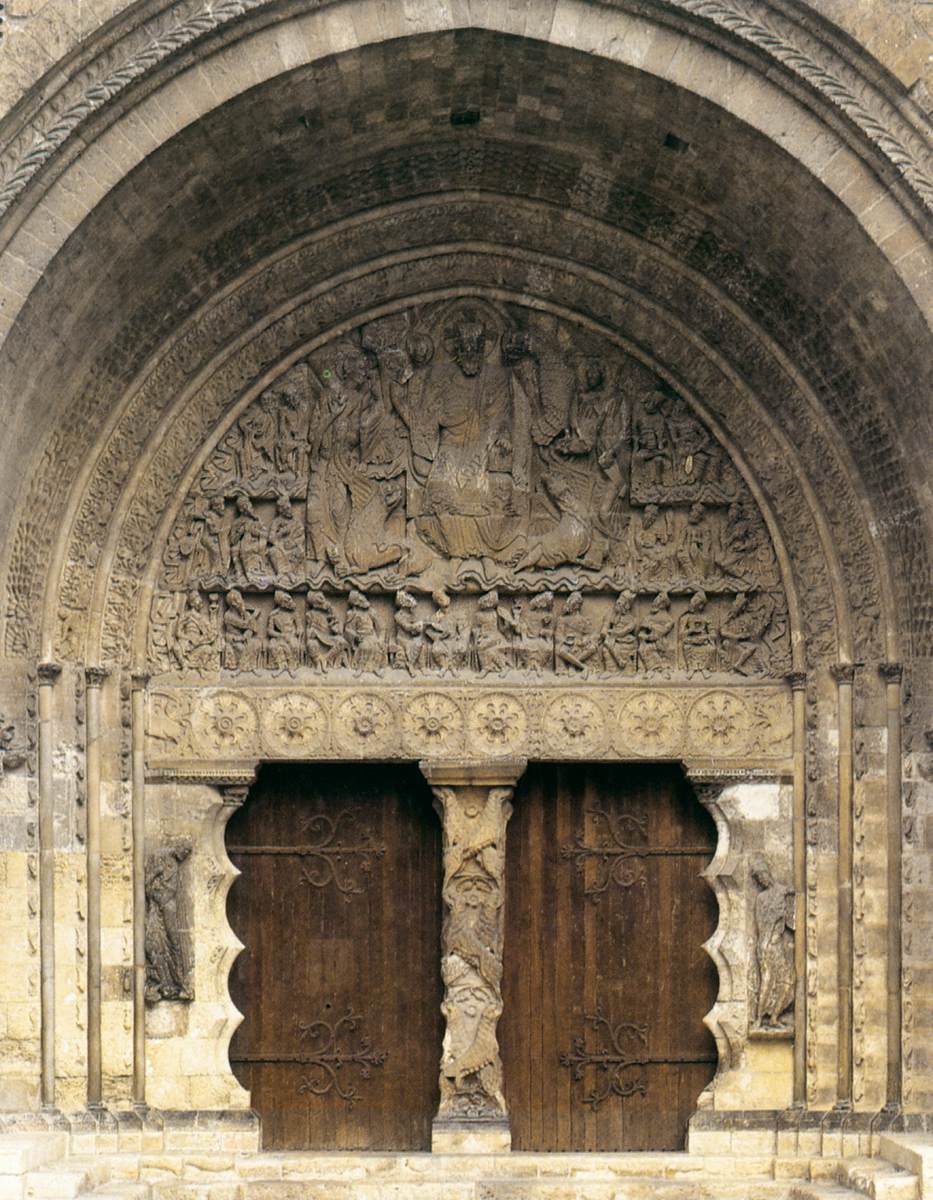 <p>Romanesque</p><p></p><p>Limestone relief sculpture</p><p></p><p>Built for wealthy monastery aligned with clunaix order. Designed to psychologically prepare viewers as they transition from the secular outside world into sacred interior</p>