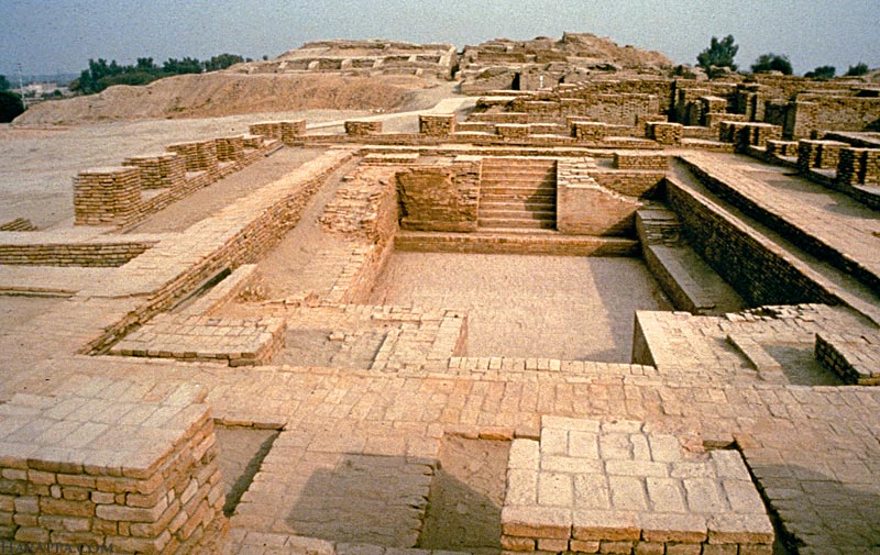 <p></p><p>This structure could have been used as a public bath or served a ritualistic function similar to that of Christian baptisms. The reason it is called Large Water Tank is due to the unknowns of the watertight pool structure as we have yet to translate the meaning and language that could tie an explanation to this structure. </p>