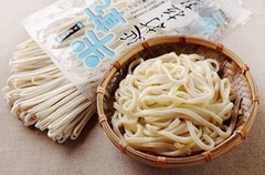 <p>めん (noodles in general)</p>