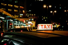 <p>таксі</p><p>택시를 불러 주세요. = Please call a taxi.</p><p>택시 기사님이 친절했어요. = The taxi driver was kind.</p><p>여기서 택시를 잡을 수 있어요? = Can I catch a taxi here?</p>