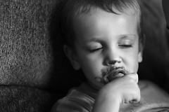 <p>to eat</p>
