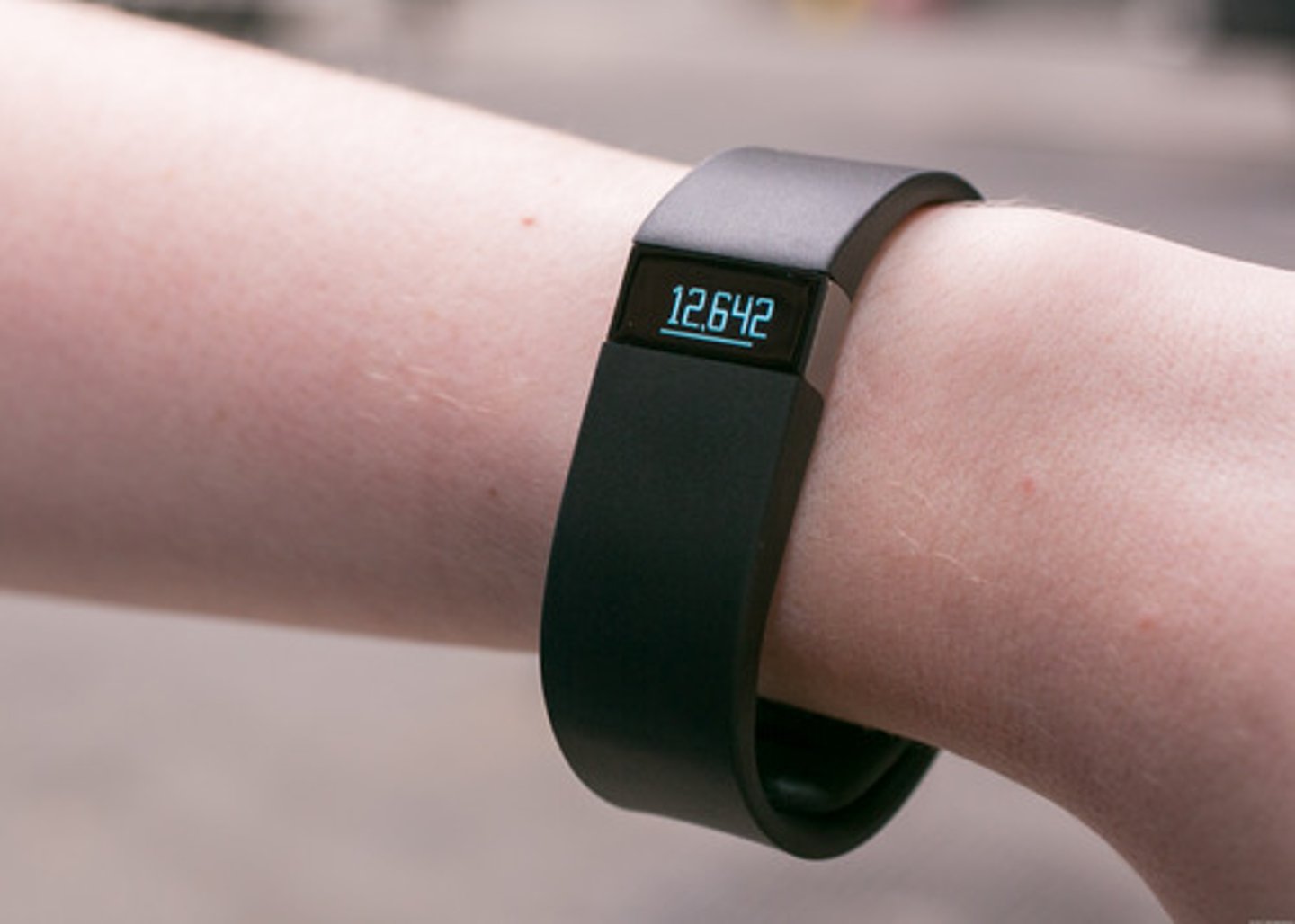 <p>TRANSLATION: носимое устройство</p><p>DEFINITION: A small piece of electronic technology that can be worn on the body.</p><p>EXAMPLE: A smartwatch is a popular type of .................. that tracks your fitness. Умные часы — это популярный тип НОСИМОГО УСТРОЙСТВА, которое отслеживает вашу физическую активность.</p>
