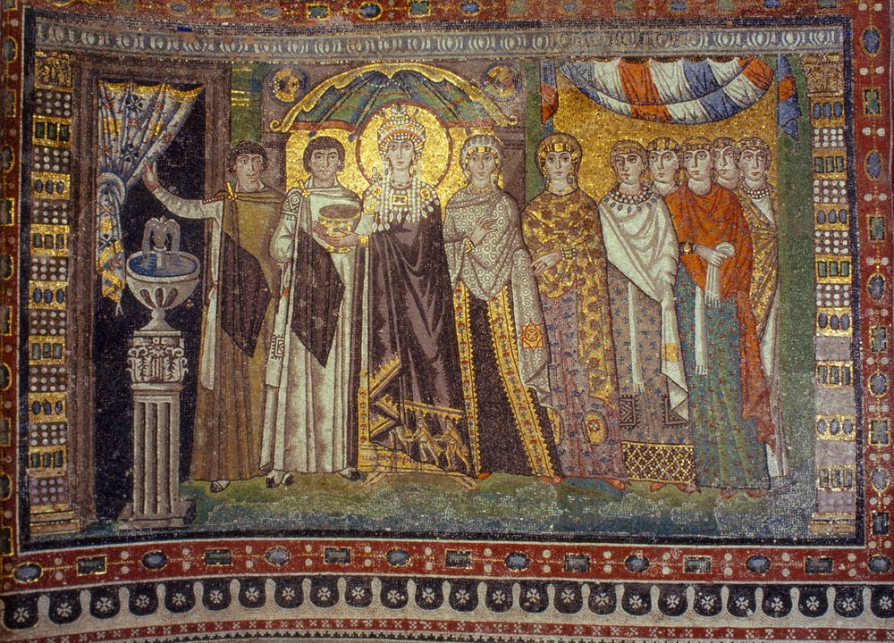 <p><span style="background-color: transparent;">Empress Theodora and her attendants, Church of San Vital</span></p>