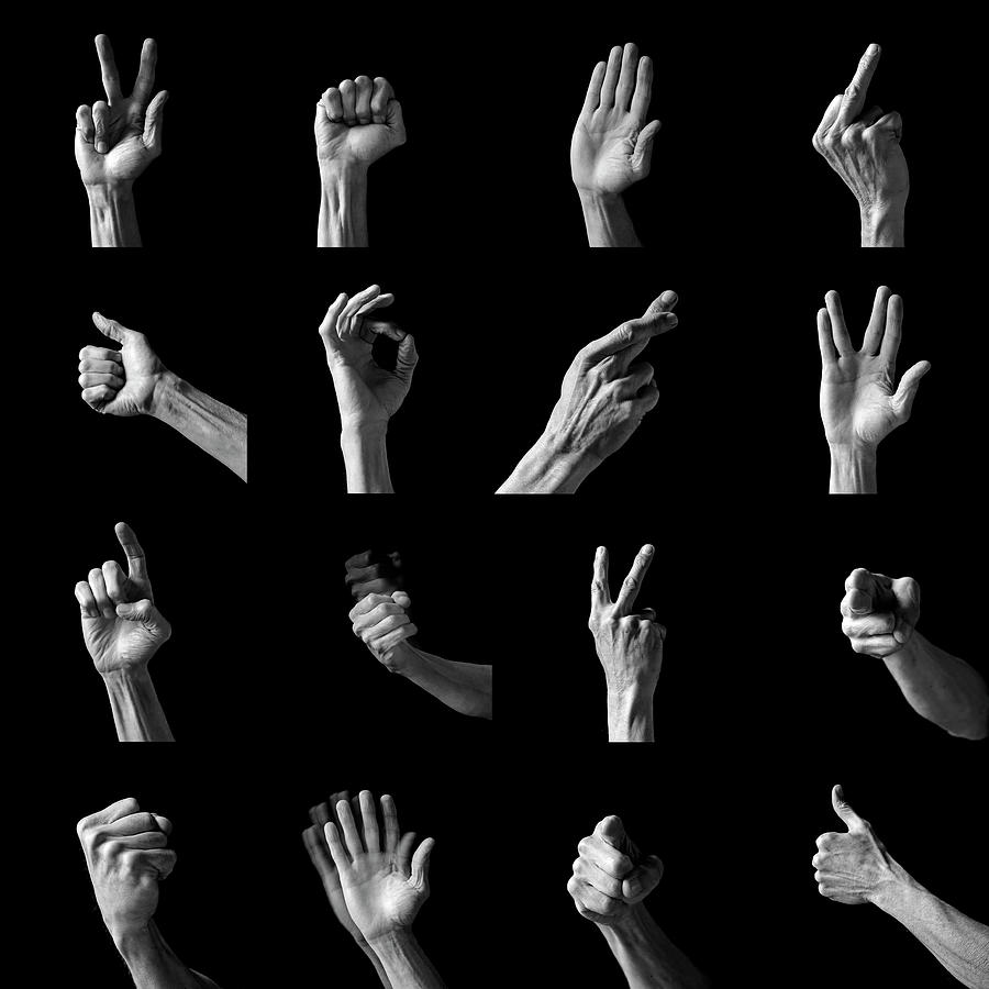 <p>gesture (n) <span>/ˈdʒestʃə(r)/ </span></p>