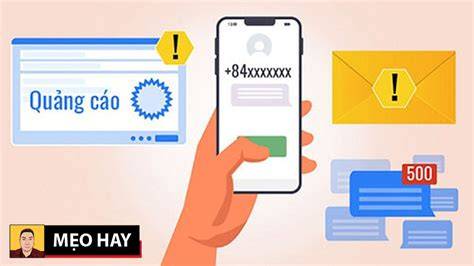 <p>(v) làm phiền, quấy rầy, đòi hỏi (thường là với một yêu cầu nào đó)</p>