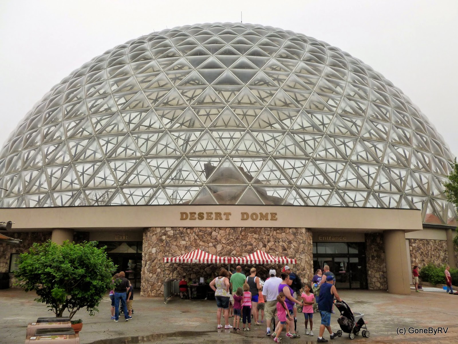 <p>Henry Doorly Zoo</p>