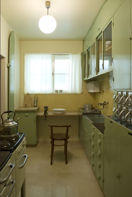 <p>Frankfurt Kitchen, Frankfurt, Germany, 1926</p>