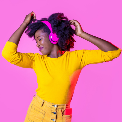 <p>Dance - Dáns</p>