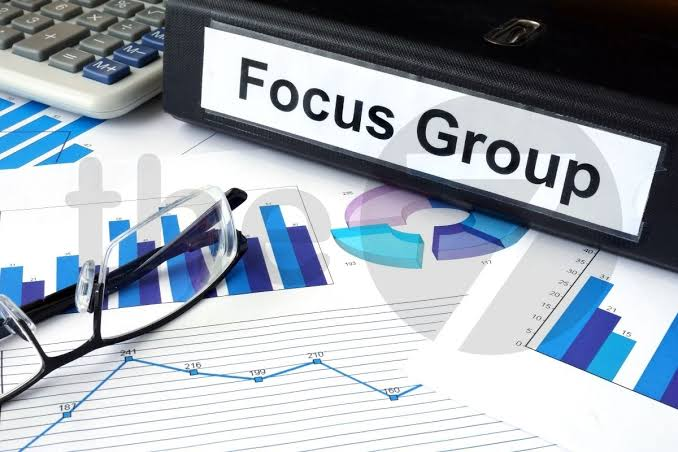 <p>focus group</p><p>(1) The company held a ——- to gather</p><p>feedback on the new product.</p>
