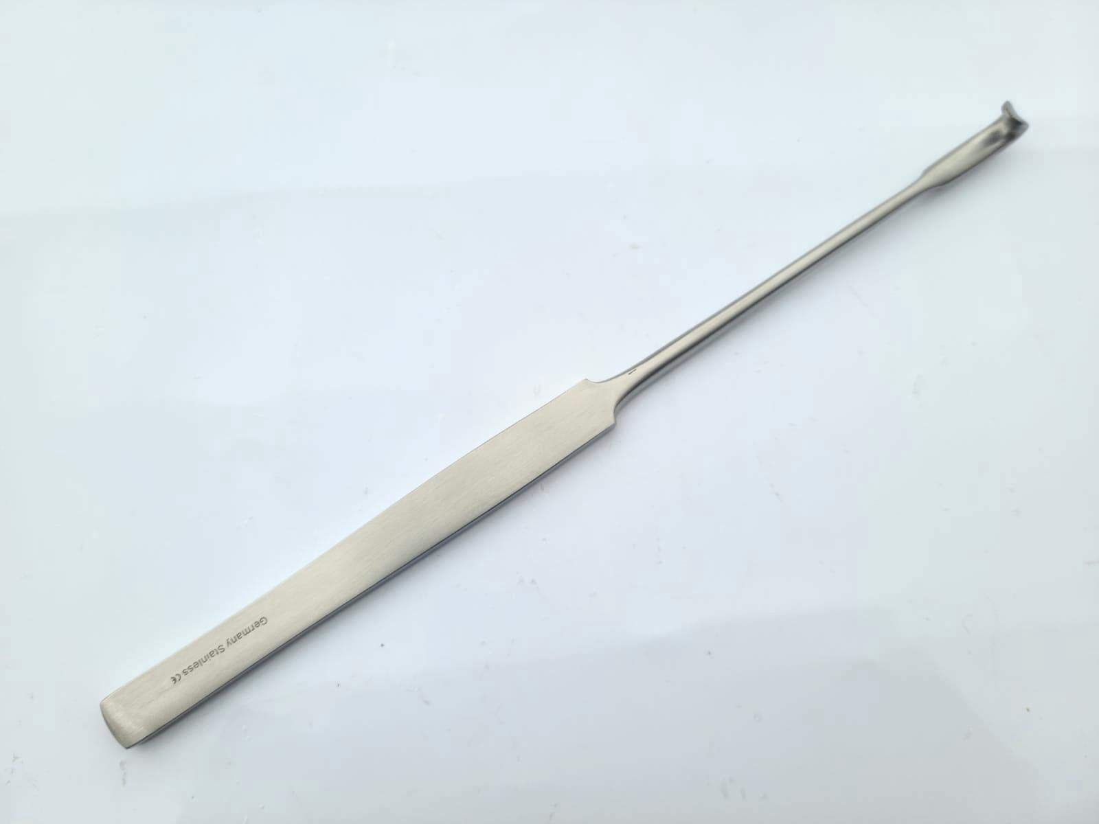 <p>Used to locate ovary out during spay</p>