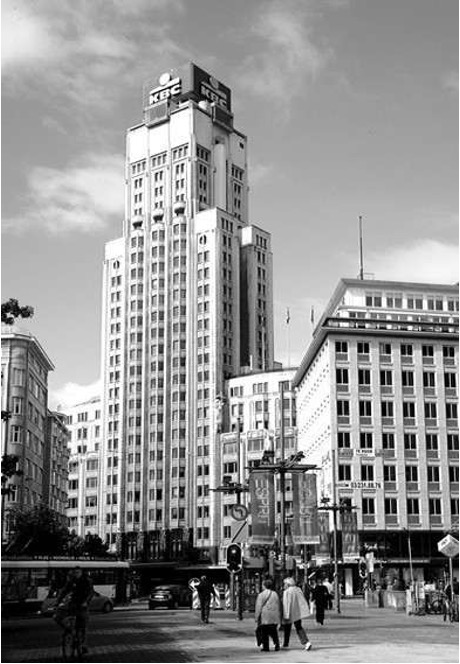 <p>Boerentoren </p><p>1929 </p><p>Antwerpen </p><p>Smolderen &amp; Van Hoenacker</p>