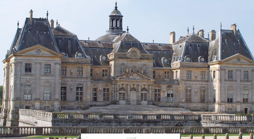 <p>welke principes van classisime komen terug in <span><strong>Vaux-le-Vicomte, 1657-1661?</strong></span></p><p></p>