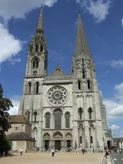 <p>What is this? Romanesque or Gothic? Where is it located?</p>