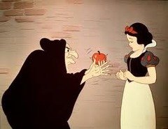 <p>lừa gạt / khiến ai tin vào 1 điều không có thật</p>