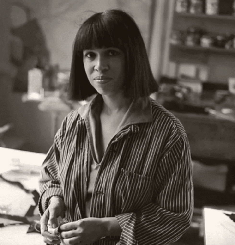 <p>Who is this? </p>