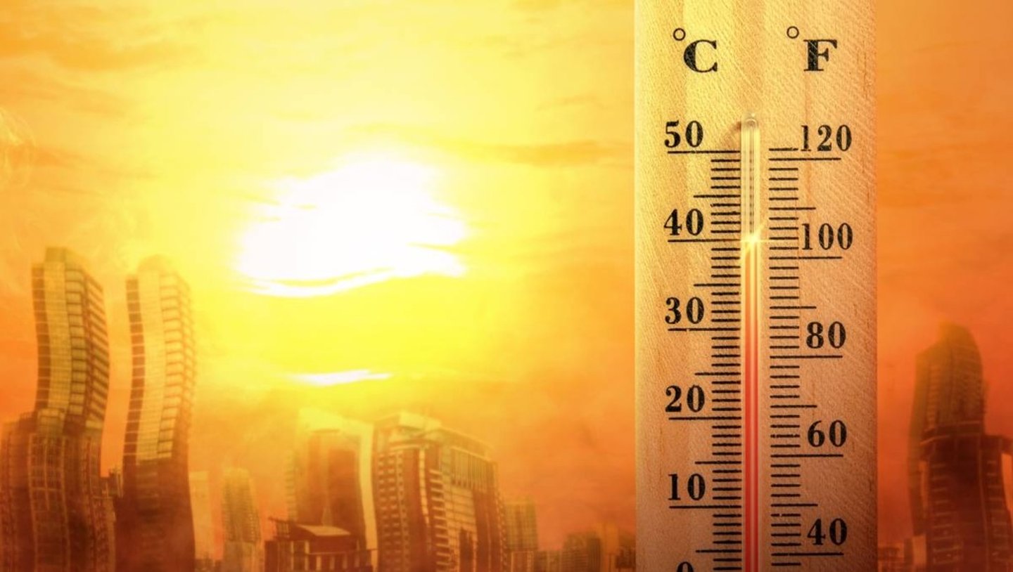 <p>very hot, dry period</p>