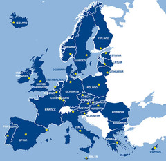 <p>Voluntary alliance between countries to help solve a problem like trading agreements or currency.</p><p>A joining of several groups (countries or states) for a common purpose. (Example: European Union)</p>