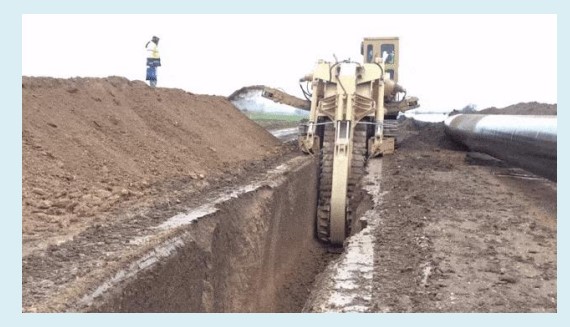 <p><span><em>trencher</em></span></p>